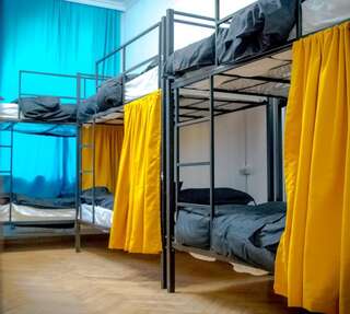 Хостелы Paradise hostel Тбилиси Кровать в общем номере для мужчин и женщин с 10 кроватями-1