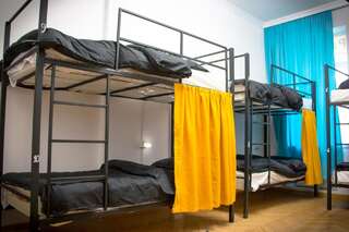 Хостелы Paradise hostel Тбилиси Кровать в общем 8-местном номере для мужчин и женщин-2